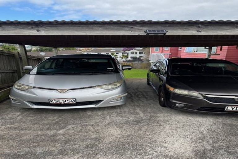 Photo of property in 33 Addison Drive, Glendene, Auckland, 0602