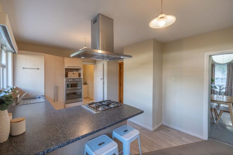 Photo of property in 1/32 Taupata Street, Redcliffs, Christchurch, 8081