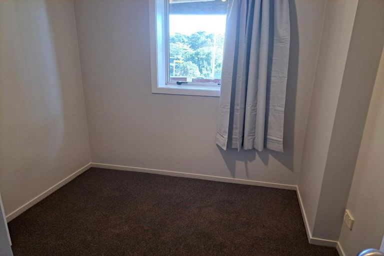 Photo of property in 100 Barrys Road, Glendene, Auckland, 0602