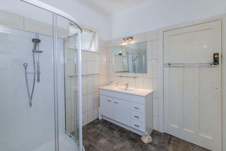 Photo of property in 83 Queenwood Road, Levin, 5510