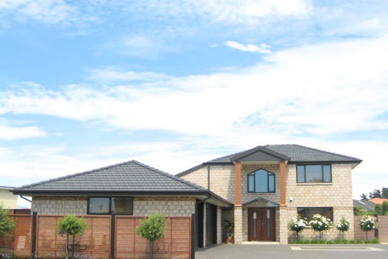 Photo of property in 15 Sandalwood Place, Waimairi Beach, Christchurch, 8083