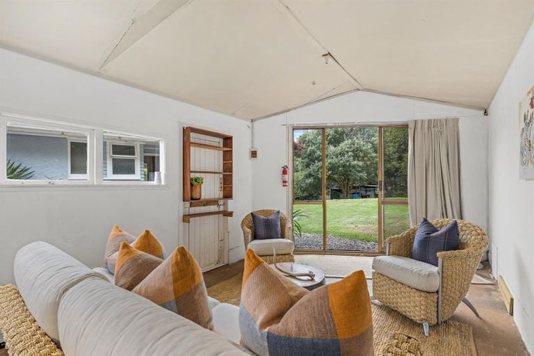 Photo of property in 1622 South Head Road, South Head, Helensville, 0874