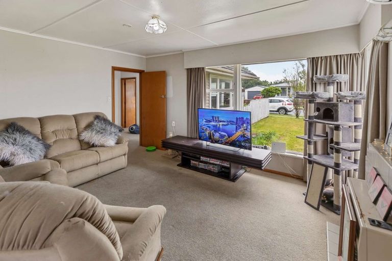 Photo of property in 18 Clyde Street, Levin, 5510