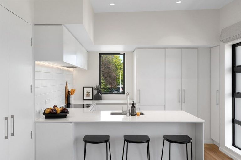 Photo of property in 4/30 Peterborough Street, Christchurch Central, Christchurch, 8013
