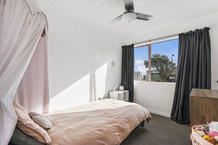 Photo of property in 1/94 Pope Street, Camborne, Porirua, 5026