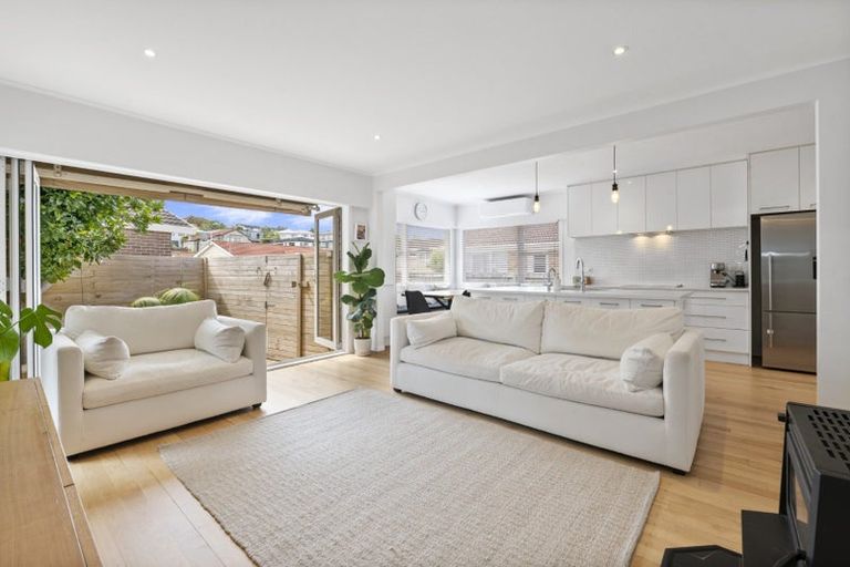 Photo of property in 1/24a Wolsley Avenue, Milford, Auckland, 0620