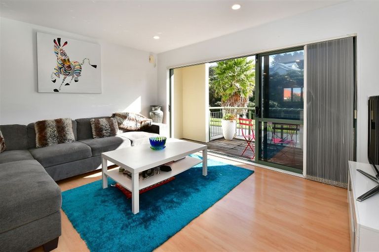 Photo of property in 30 Waterside Crescent, Gulf Harbour, Whangaparaoa, 0930