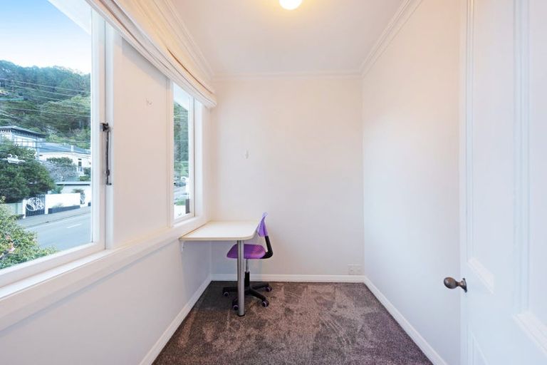 Photo of property in 8 Park Street, Thorndon, Wellington, 6011