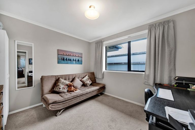 Photo of property in 156a Mangorei Road, Merrilands, New Plymouth, 4312