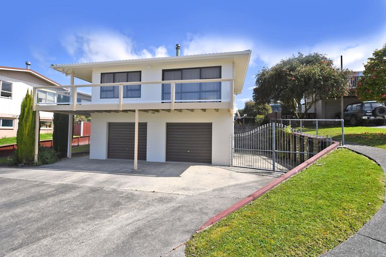 Photo of property in 3 Kotuku Place, Snells Beach, 0920