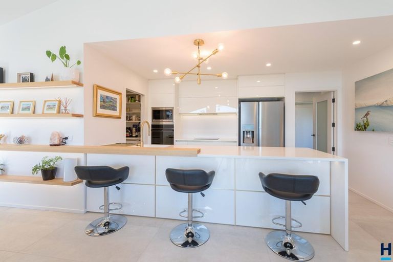 Photo of property in 4 Puketutu Grove, Motueka, 7120