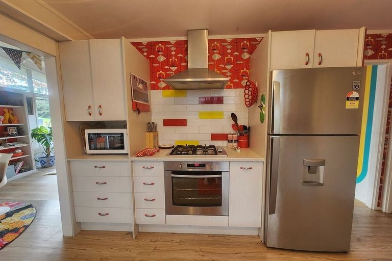 Photo of property in 28 Zingaro Place, Massey, Auckland, 0614
