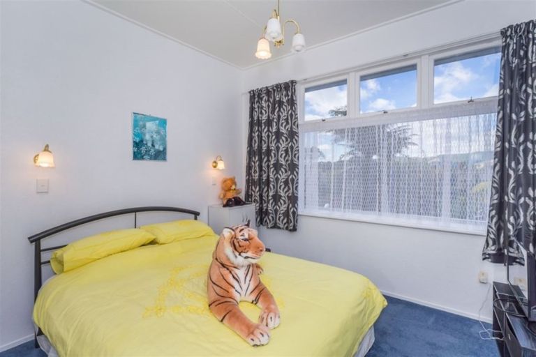 Photo of property in 37 The Avenue, Levin, 5510