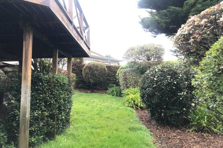 Photo of property in 2/117 Ridge Road, Howick, Auckland, 2014