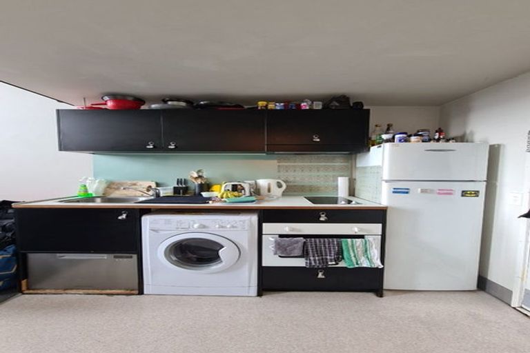 Photo of property in Urbane Apartments, 46/29 Webb Street, Mount Cook, Wellington, 6011