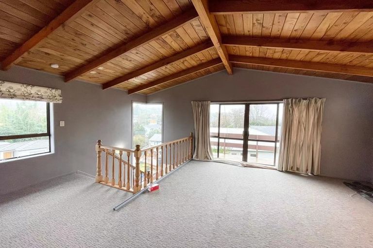 Photo of property in 122 Triangle Road, Massey, Auckland, 0614