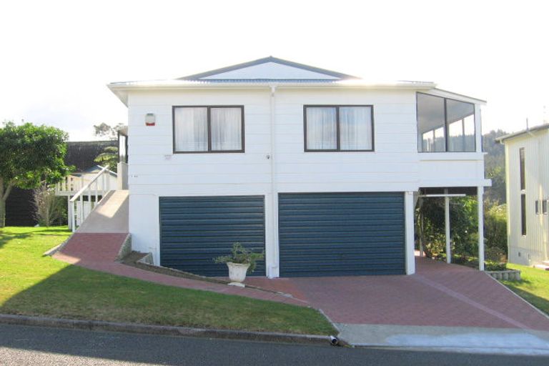 Photo of property in 110 Titiro Place, Onemana, Whangamata, 3691