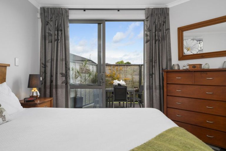 Photo of property in Waterview Estate, 26/4 Greystone Place, Omokoroa, 3114