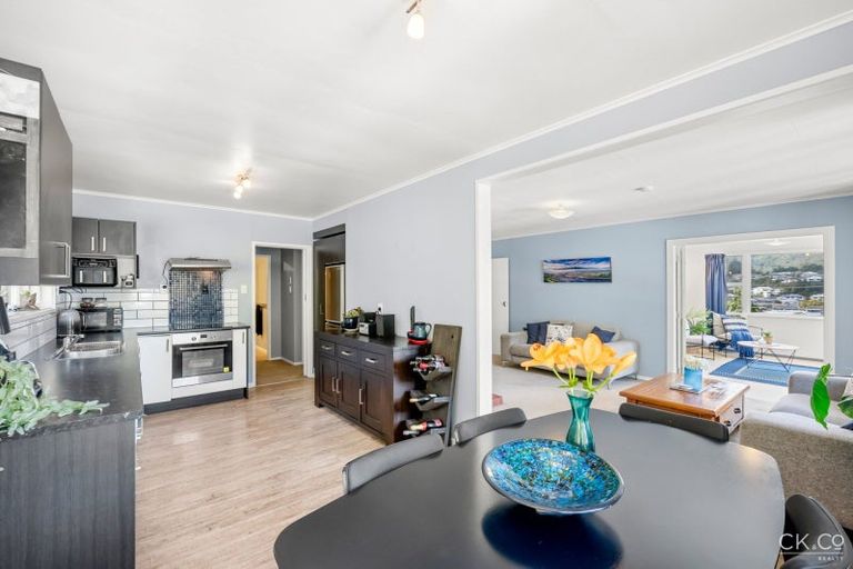 Photo of property in 41 Logie Street, Stokes Valley, Lower Hutt, 5019