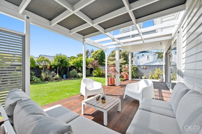 Photo of property in 8d Glen Iris Grove, Woburn, Lower Hutt, 5010