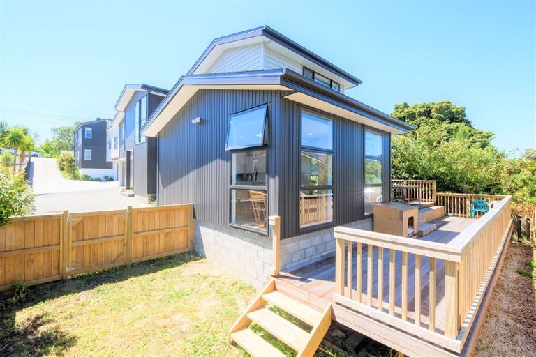 Photo of property in 54a Arran Road, Browns Bay, Auckland, 0630