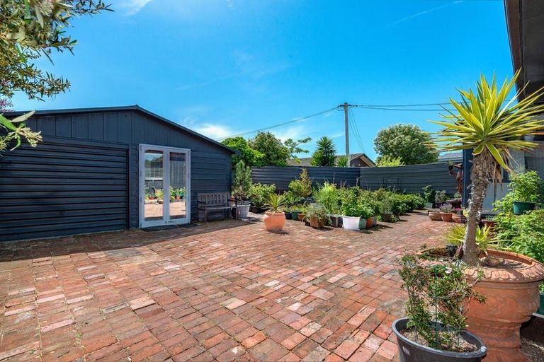 Photo of property in 150 Beach Road, North New Brighton, Christchurch, 8083