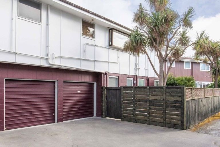 Photo of property in 1/15 Marriner Street, Sumner, Christchurch, 8081