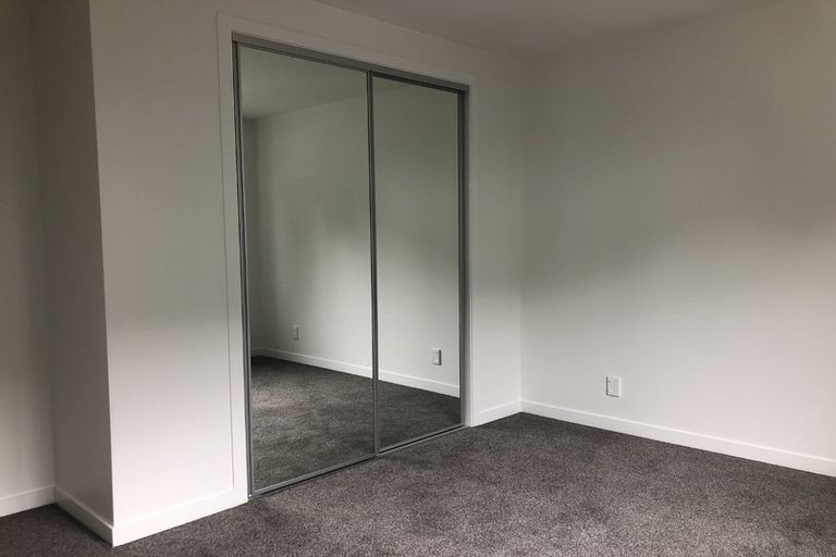 Photo of property in 106 Archers Road, Glenfield, Auckland, 0629