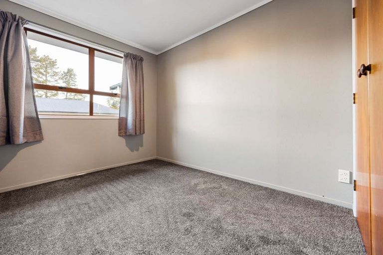 Photo of property in 15 Splitt Avenue, Glenview, Hamilton, 3206