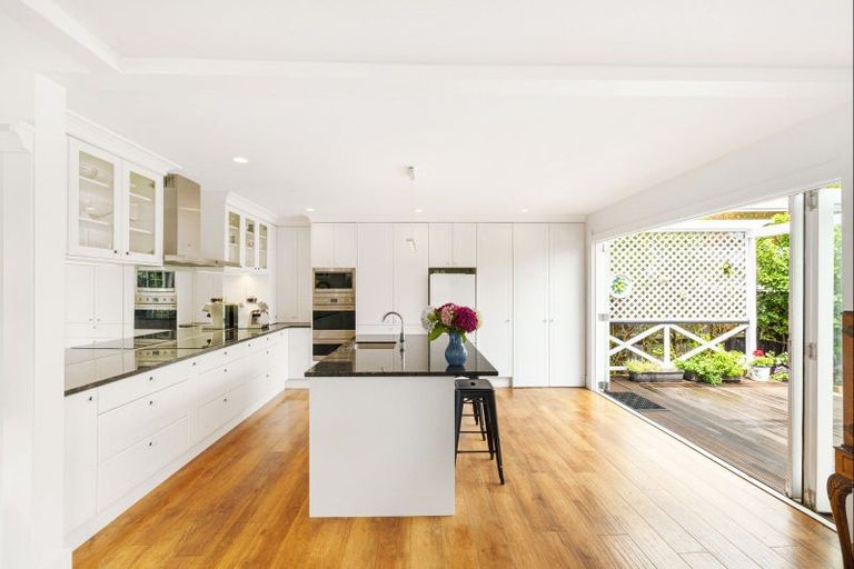 Photo of property in 37 Gosset Street, St Albans, Christchurch, 8014