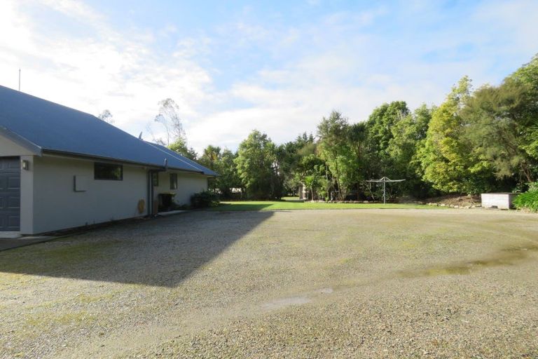 Photo of property in 3/71 Alma Road, Westport, Cape Foulwind, 7892
