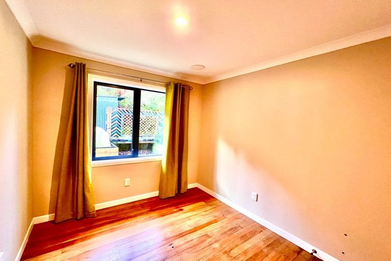 Photo of property in 45 Gillespies Road, Birchville, Upper Hutt, 5018