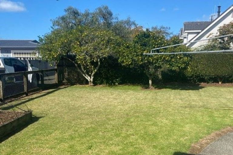 Photo of property in 26 Carlton Crescent, Maraetai, Auckland, 2018