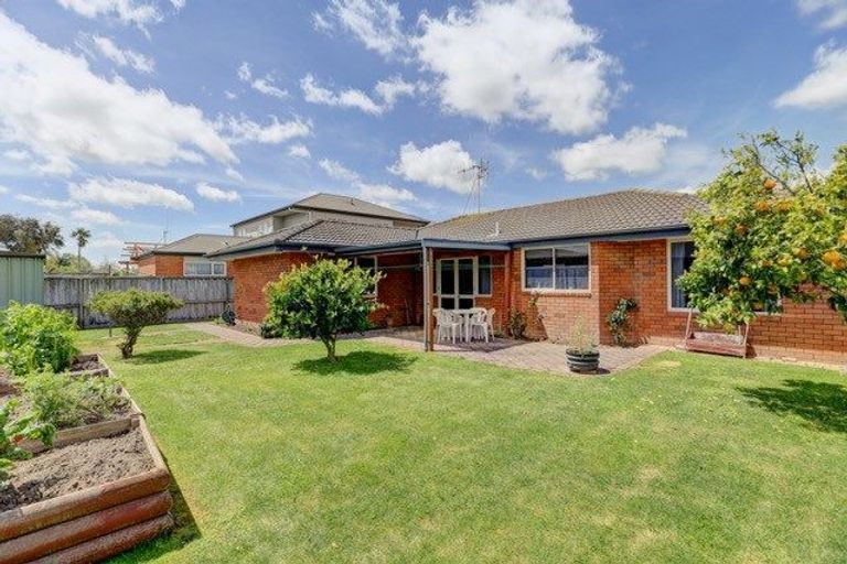 Photo of property in 17 Edenpark Drive, Rototuna North, Hamilton, 3210