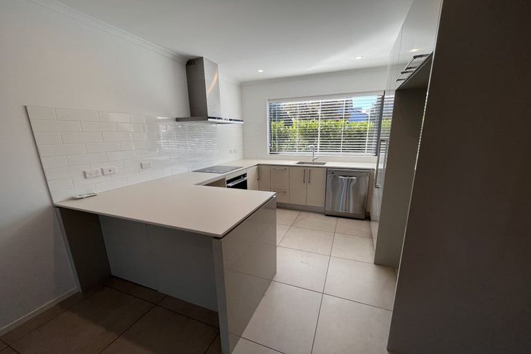 Photo of property in 14 Flounder Road, Hobsonville, Auckland, 0616