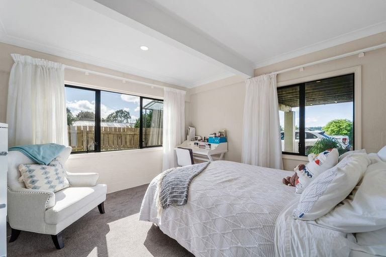 Photo of property in 5 Kowhai Road, Whenuapai, Auckland, 0618