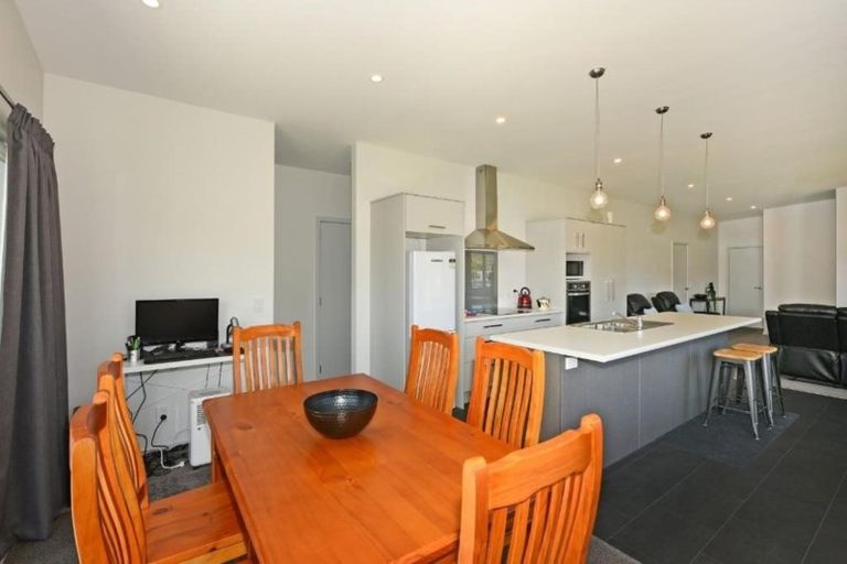 Photo of property in 16 Lane Street, Wallaceville, Upper Hutt, 5018