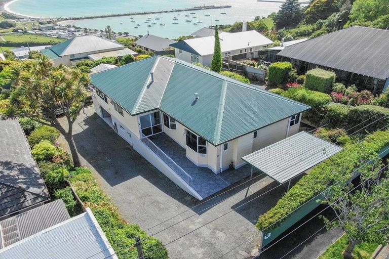 Photo of property in 10 Tamar Street, South Hill, Oamaru, 9400