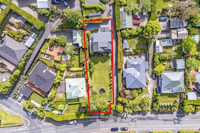 Photo of property in 119 Dyers Pass Road, Cashmere, Christchurch, 8022