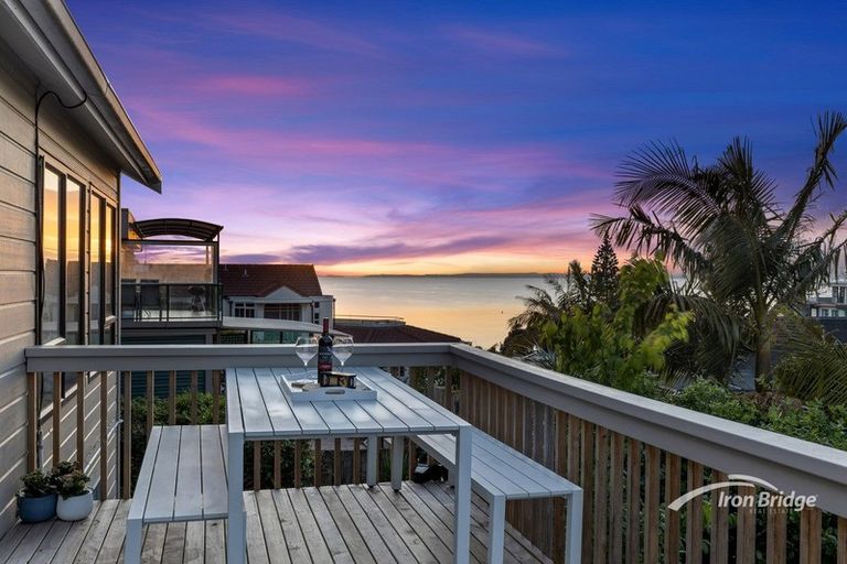 Photo of property in 2/19 Oban Road, Browns Bay, Auckland, 0630