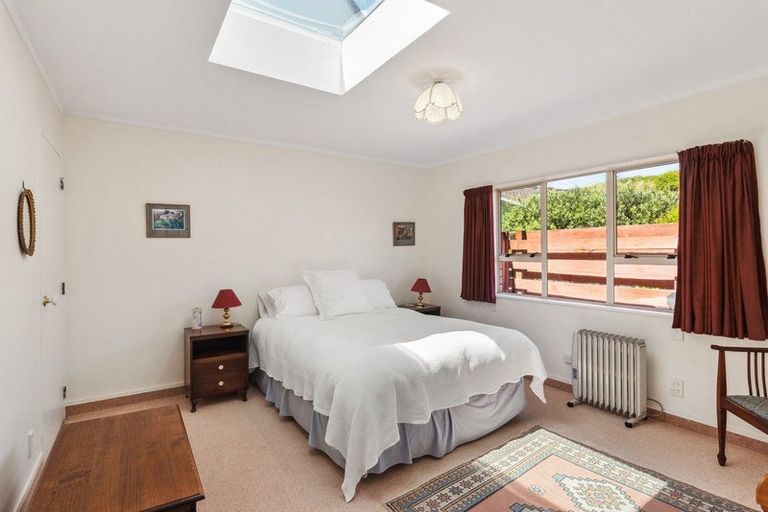 Photo of property in 43 Ngarara Road, Waikanae, 5036