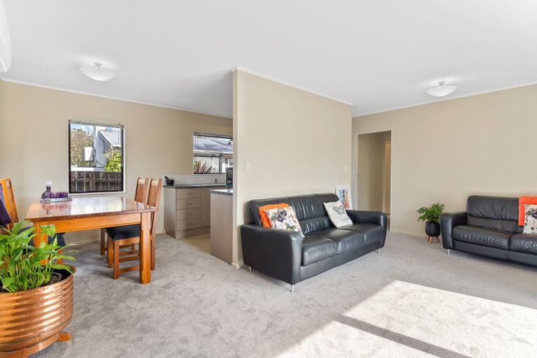 Photo of property in 2/5 Bolina Crescent, Pakuranga, Auckland, 2010