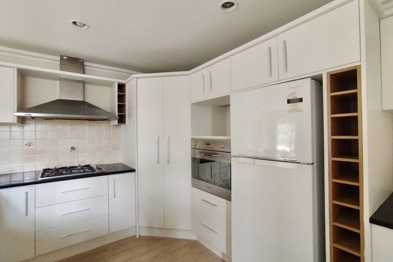 Photo of property in 24 Erne Crescent, East Tamaki, Auckland, 2016