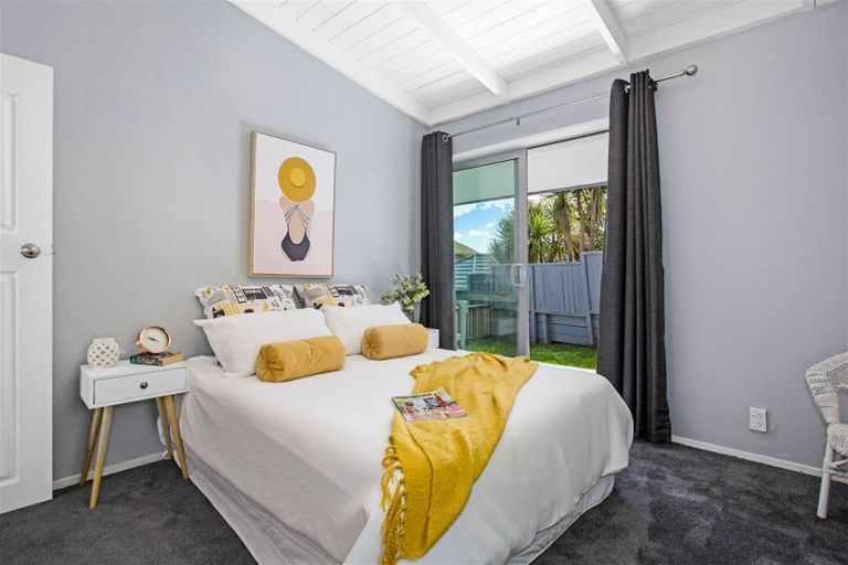 Photo of property in 8 Tatum Way, Johnsonville, Wellington, 6037