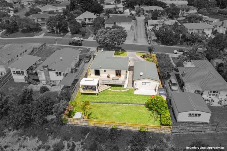 Photo of property in 117 Bruce Road, Glenfield, Auckland, 0629