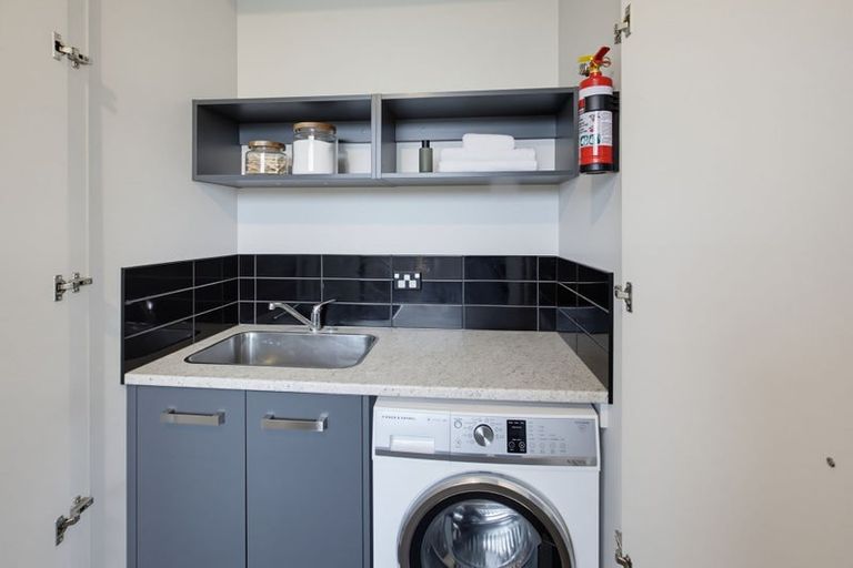 Photo of property in 16 Elizabeth Street, Gore, 9710