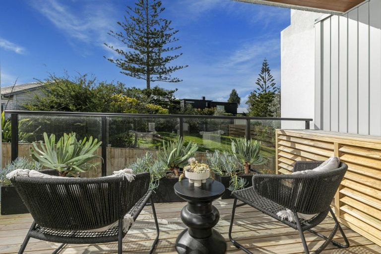 Photo of property in 19c Hastings Road, Mairangi Bay, Auckland, 0630