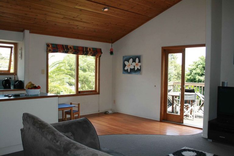 Photo of property in 149 Matipo Road, Te Atatu Peninsula, Auckland, 0610