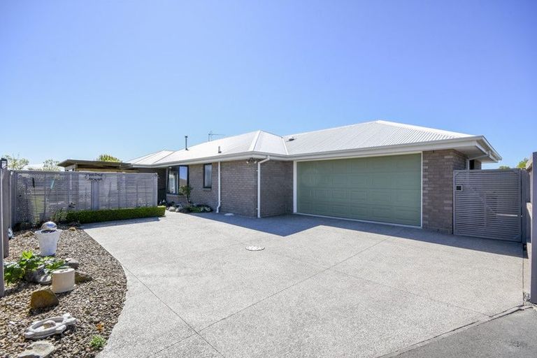 Photo of property in 46 Brockelbank Drive, Kaiapoi, 7630