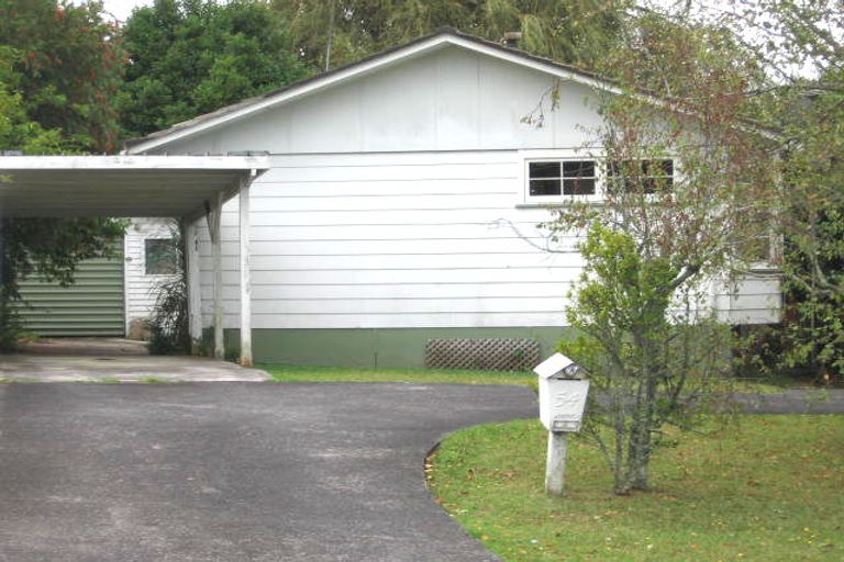 Photo of property in 54 Kirby Street, Glendene, Auckland, 0602